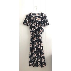 Charlotte Russe Wrap dress floral tie waist